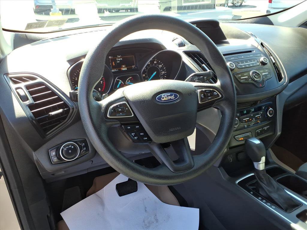 Used 2017 Ford Escape SE image 9