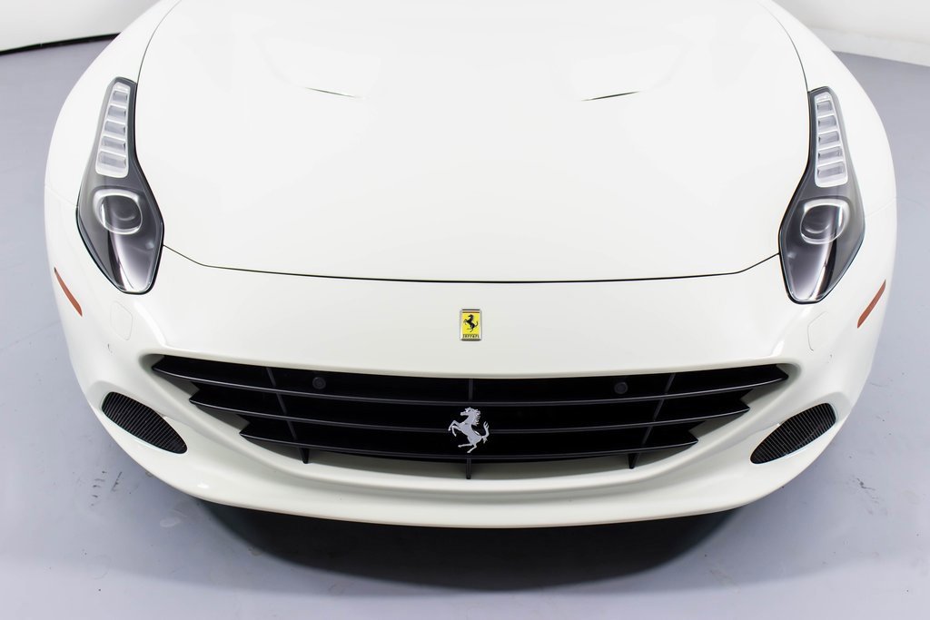 Certified 2017 Ferrari California T image 13