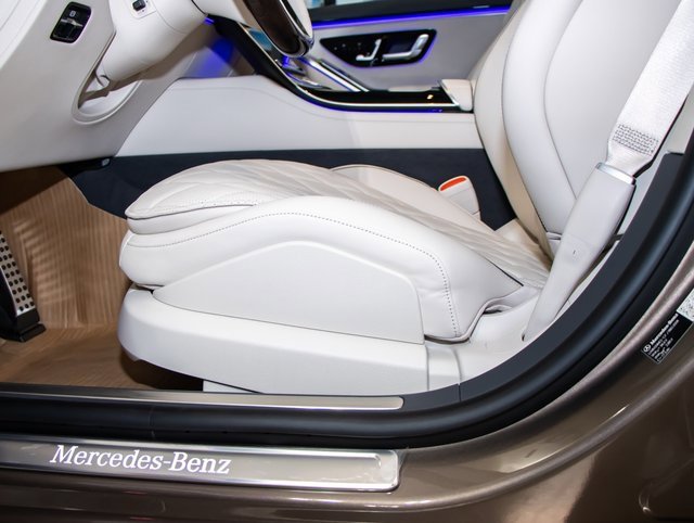 New 2026 Mercedes-Benz S 580 4MATIC Sedan image 16