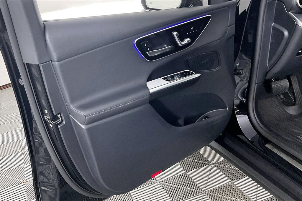 Certified 2025 Mercedes-Benz GLC 350e 4MATIC image 14