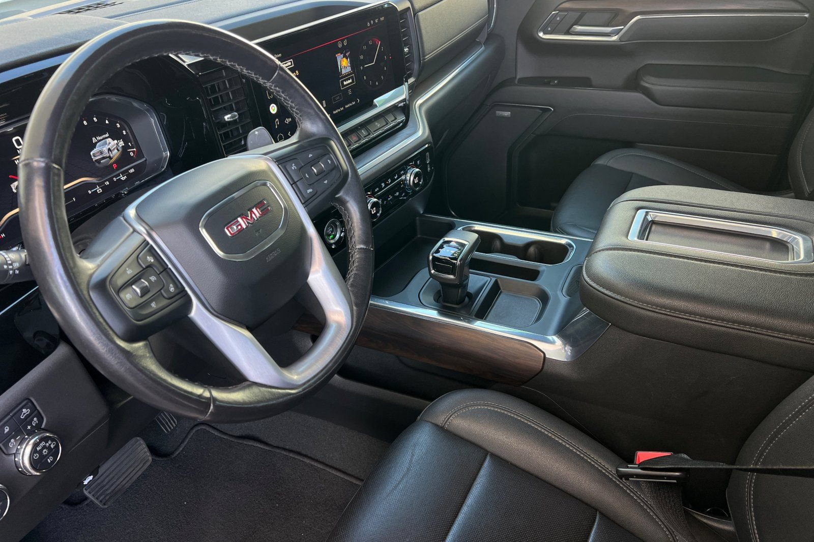 Used 2022 GMC Sierra 1500 SLT w/ SLT Convenience Package AWD/4WD image 10