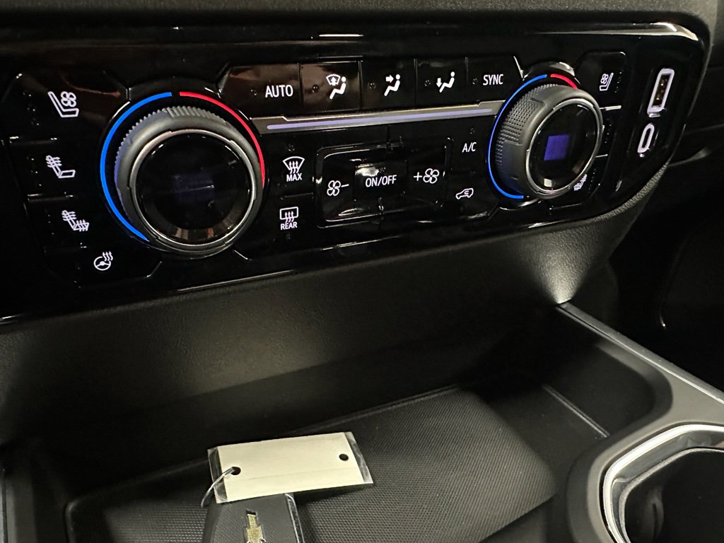 Certified 2024 Chevrolet Silverado 1500 High Country image 35