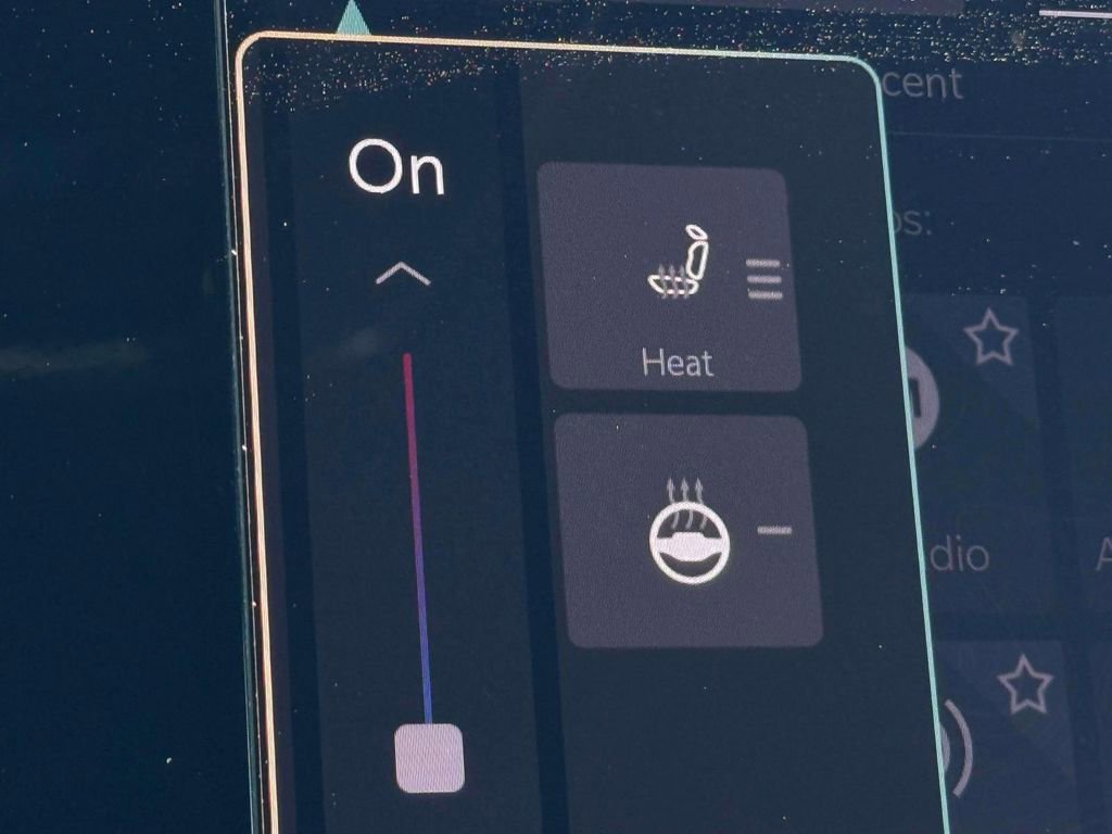 Used 2023 Jeep Grand Cherokee L Laredo image 23