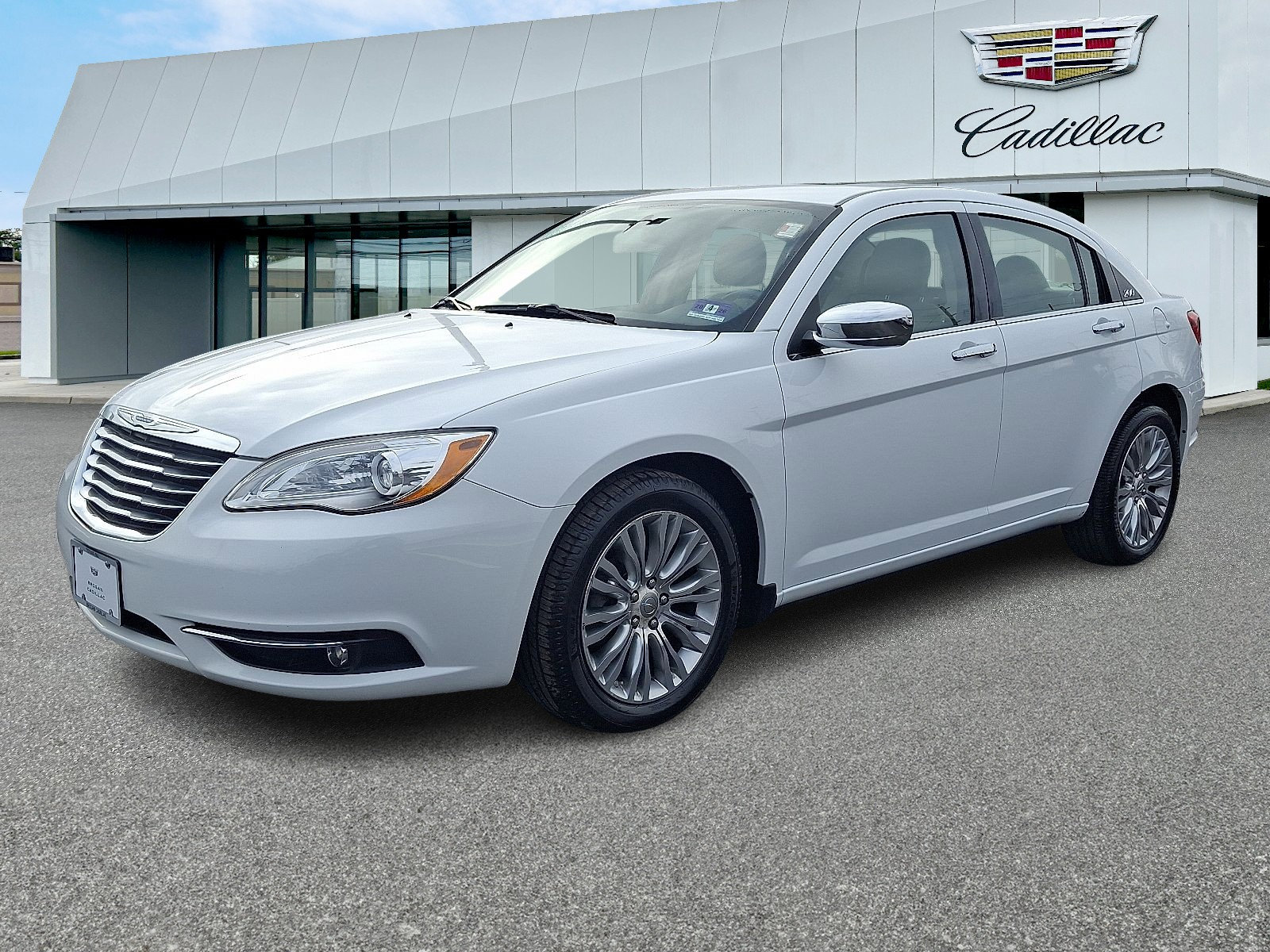 Used 2013 Chrysler 200 Limited w/ Sun/Sound Group image 3