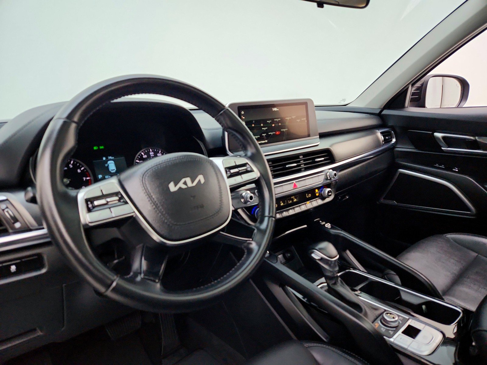Used 2022 Kia Telluride S image 16