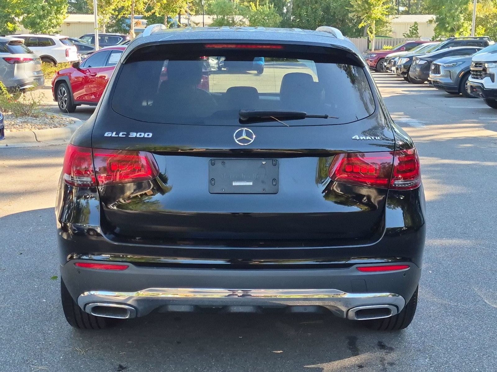 Used 2022 Mercedes-Benz GLC 300 4MATIC image 4