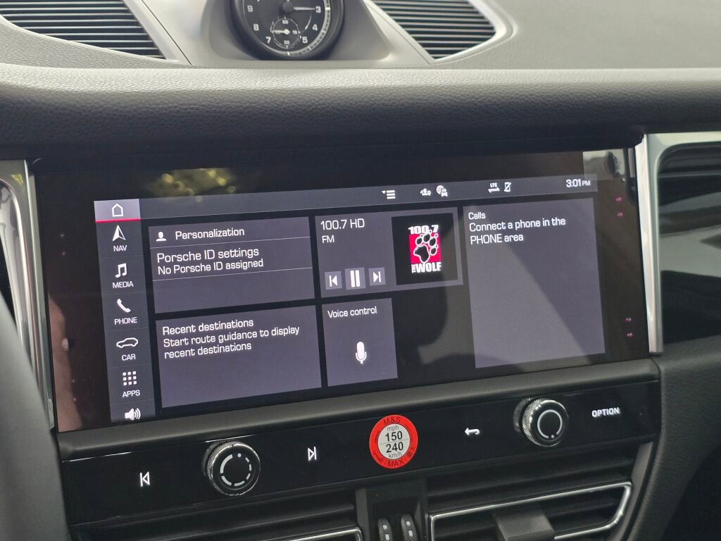 New 2026 Porsche Macan image 16