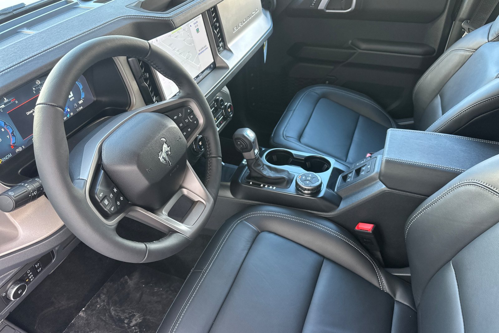 New 2026 Ford Bronco Outer Banks AWD/4WD image 10