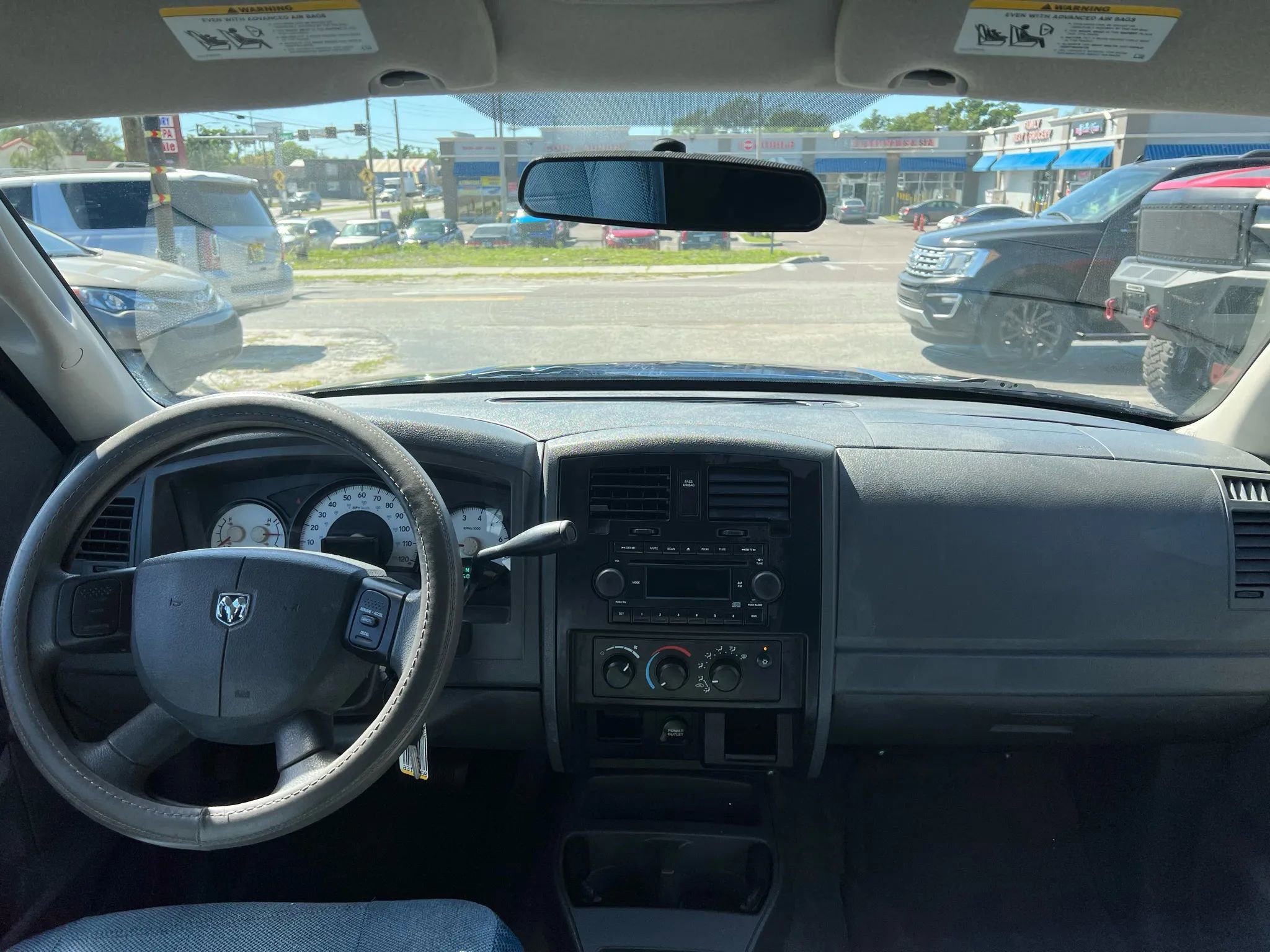 Used 2005 Dodge Dakota ST image 10