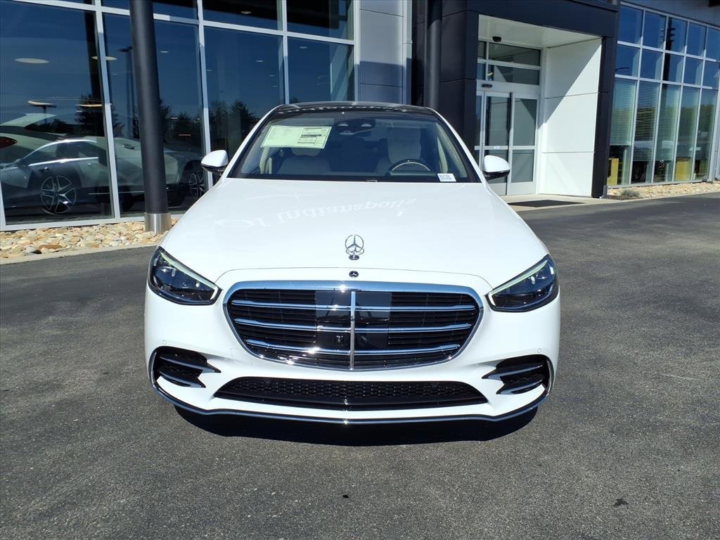 New 2025 Mercedes-Benz S 580 4MATIC Sedan image 9