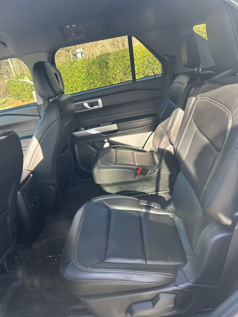 Used 2023 Ford Explorer XLT w/ Equipment Group 202A image 23