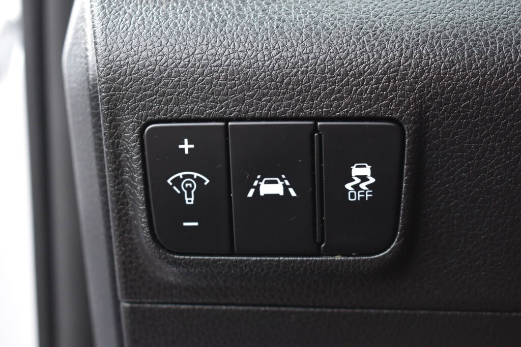 Used 2022 Kia K5 LXS image 14