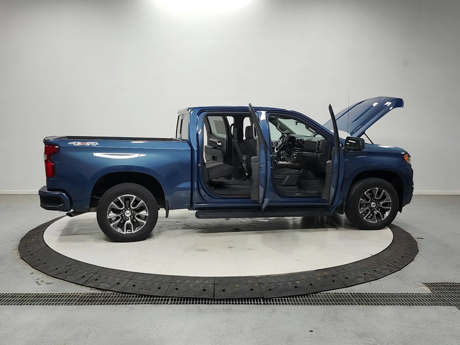 Used 2024 Chevrolet Silverado 1500 RST w/ All Star Edition Plus AWD/4WD image 17