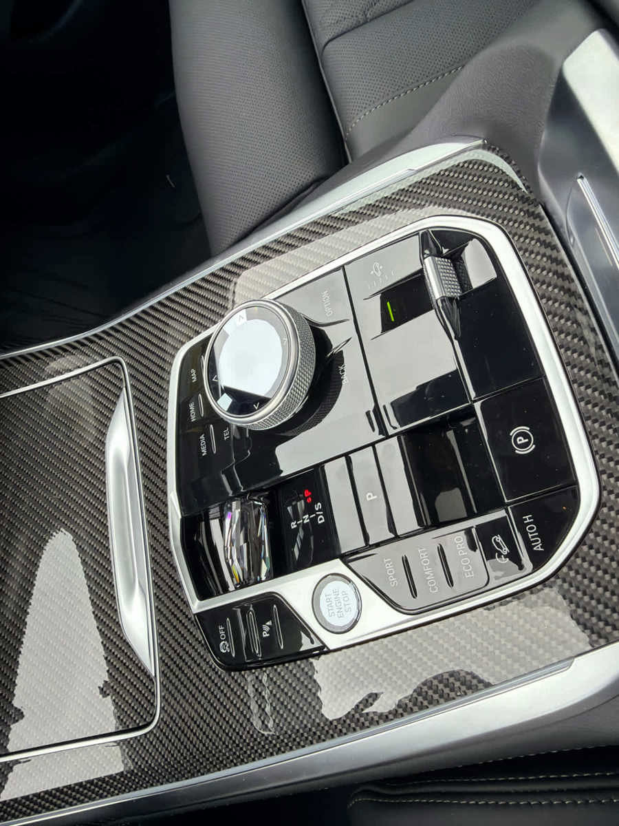 New 2026 BMW X7 M60i AWD/4WD image 28