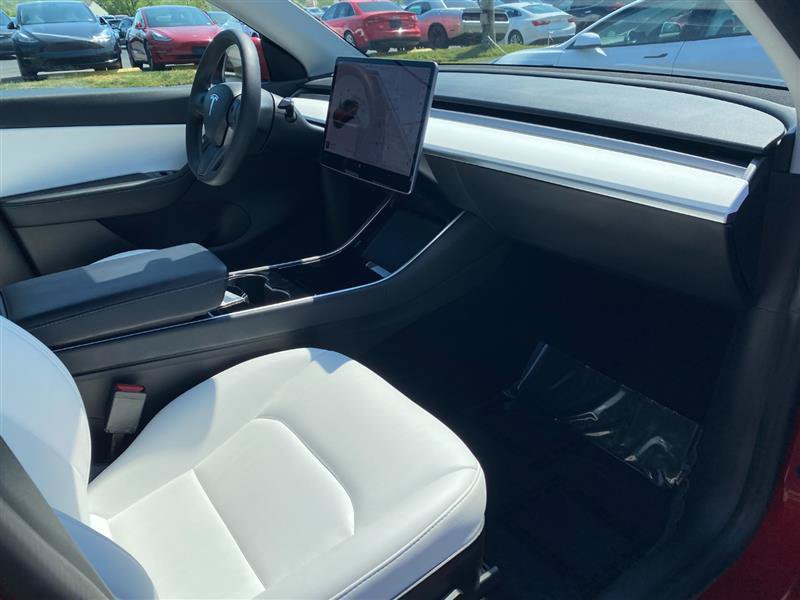 Used 2021 Tesla Model Y Long Range AWD/4WD image 8