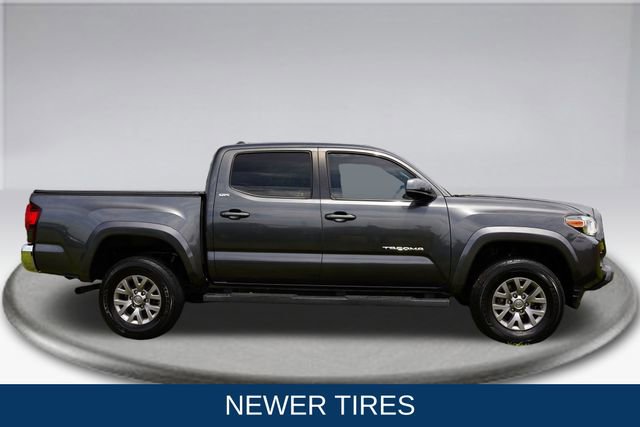 Used 2019 Toyota Tacoma SR5 RWD image 6