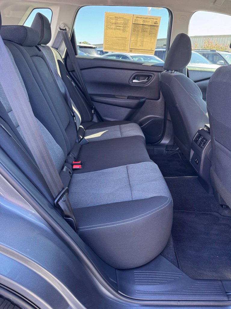 Used 2026 Nissan Rogue SV w/ Cold Weather Package FWD image 12