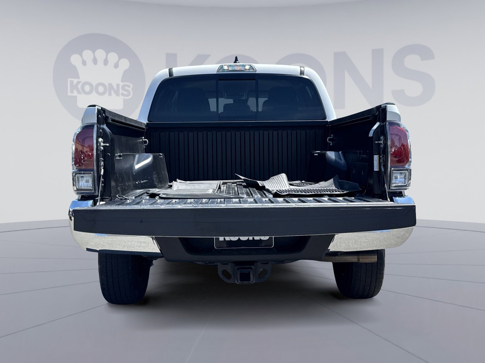 Used 2023 Toyota Tacoma SR5 w/ SX Package RWD image 24