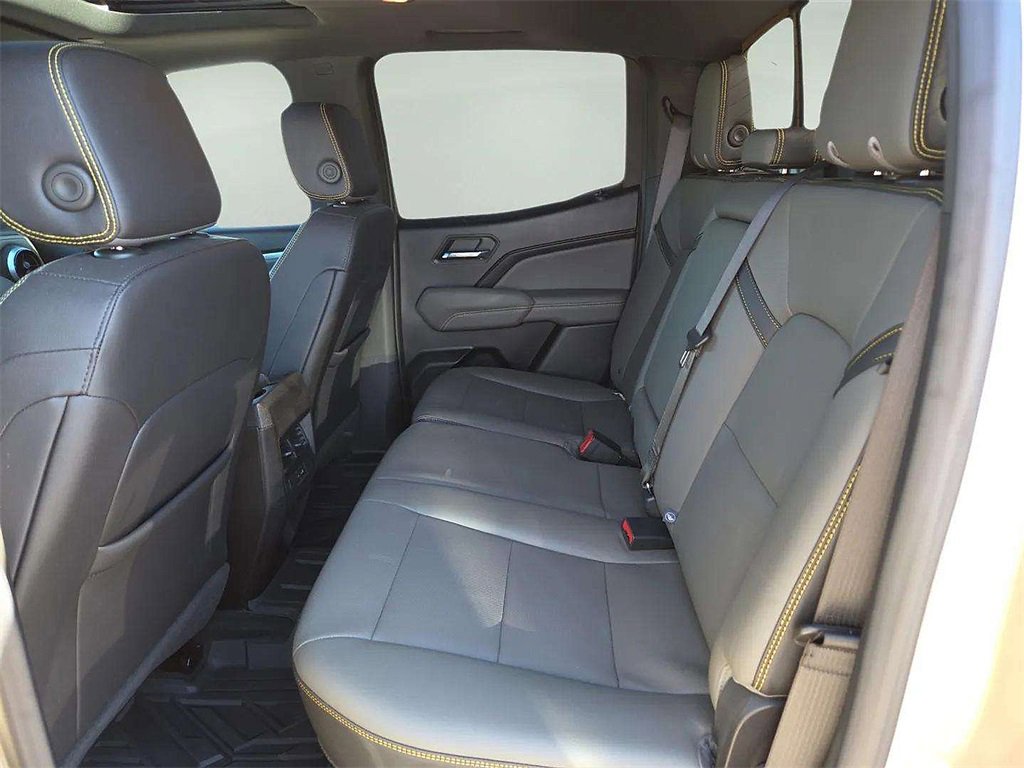 Used 2023 Chevrolet Colorado ZR2 w/ ZR2 Convenience Package III image 13