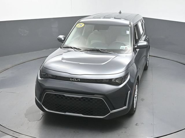 Used 2025 Kia Soul LX FWD image 42
