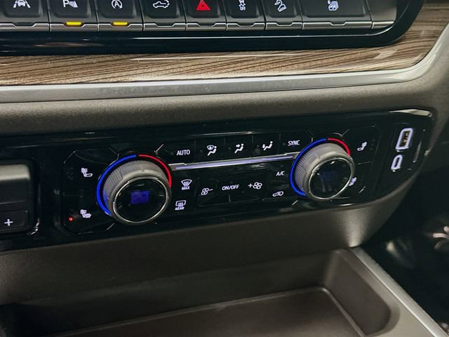 Used 2025 Chevrolet Silverado 1500 LT Trail Boss w/ Convenience Package II AWD/4WD image 17
