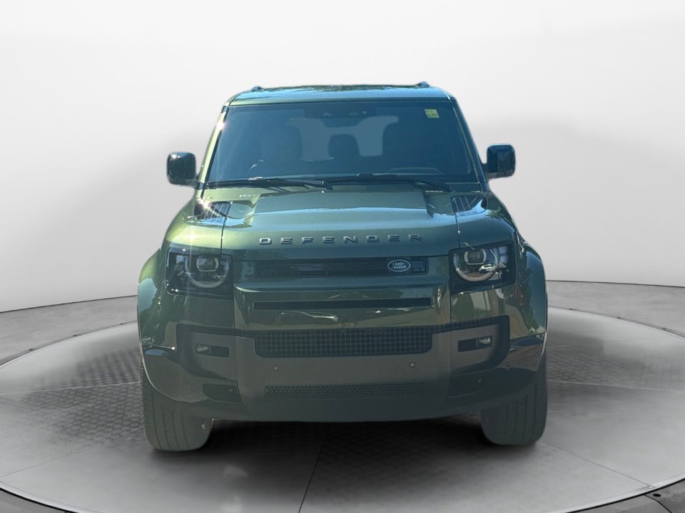 New 2026 Land Rover Defender 110 X-Dynamic SE AWD/4WD image 2