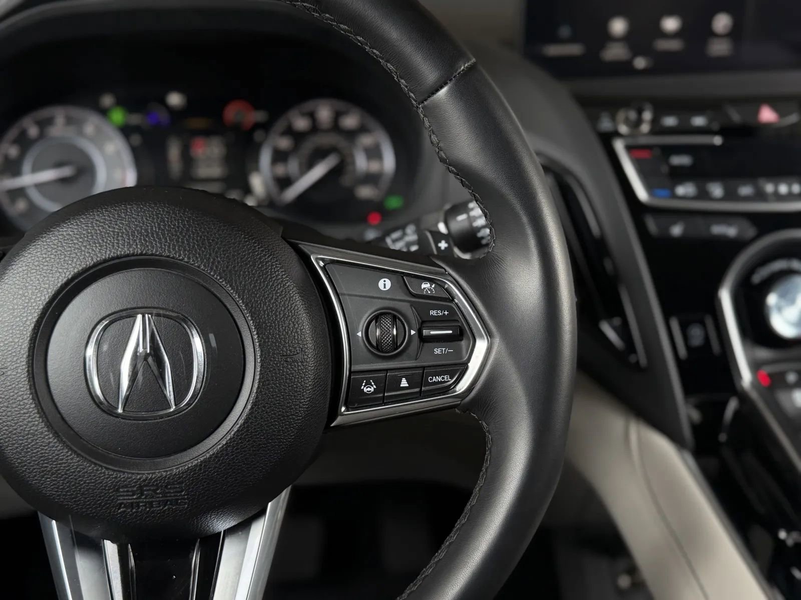 Used 2025 Acura RDX SH-AWD w/ Technology Package image 23