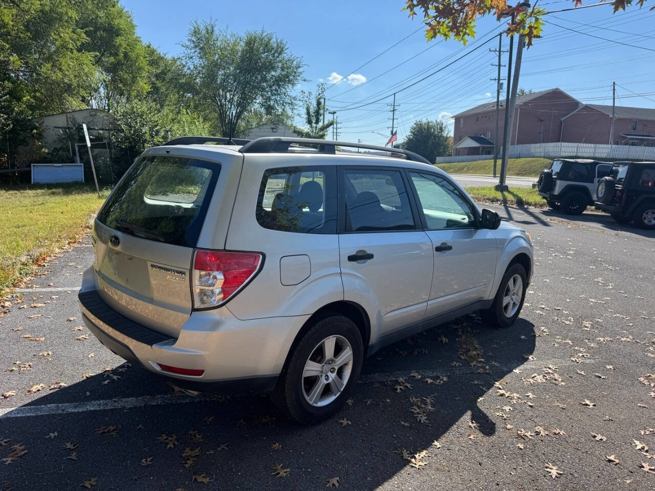 Used 2011 Subaru Forester 2.5X image 6