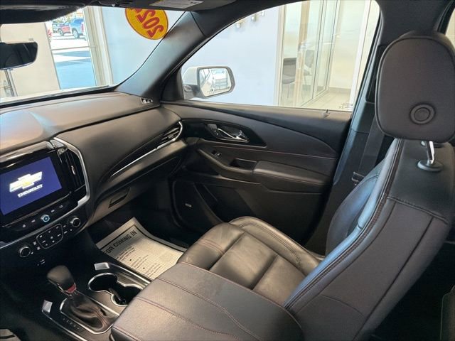 Used 2024 Chevrolet Traverse RS image 22