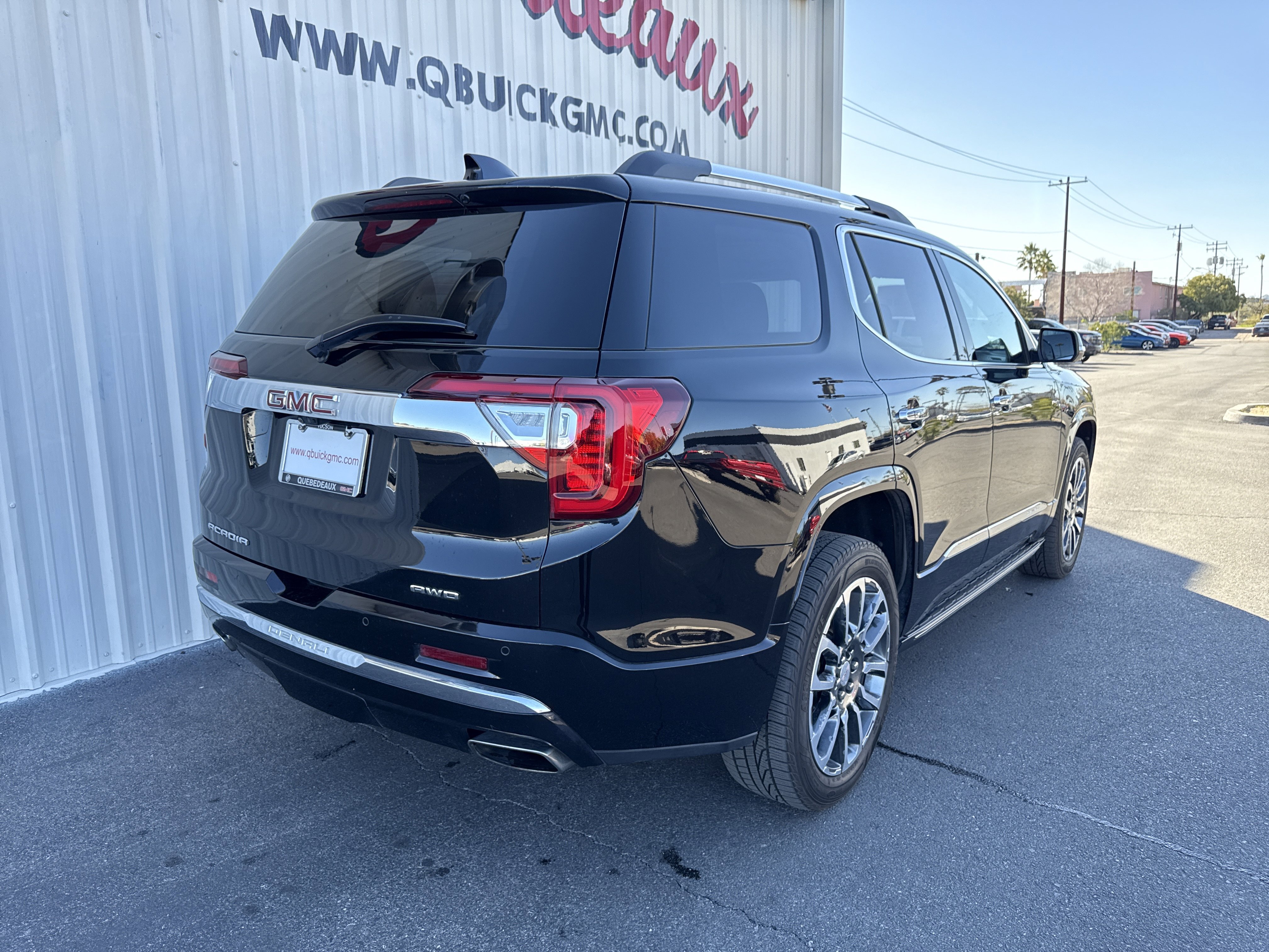 Used 2020 GMC Acadia Denali w/ LPO, 'HIT The Road' Package image 38
