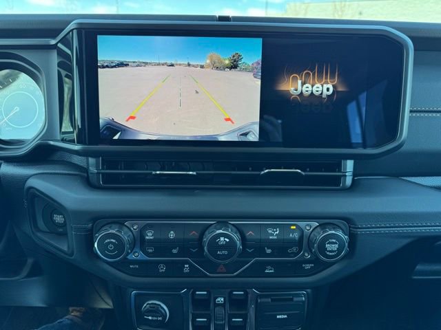 New 2026 Jeep Gladiator Sport AWD/4WD image 31