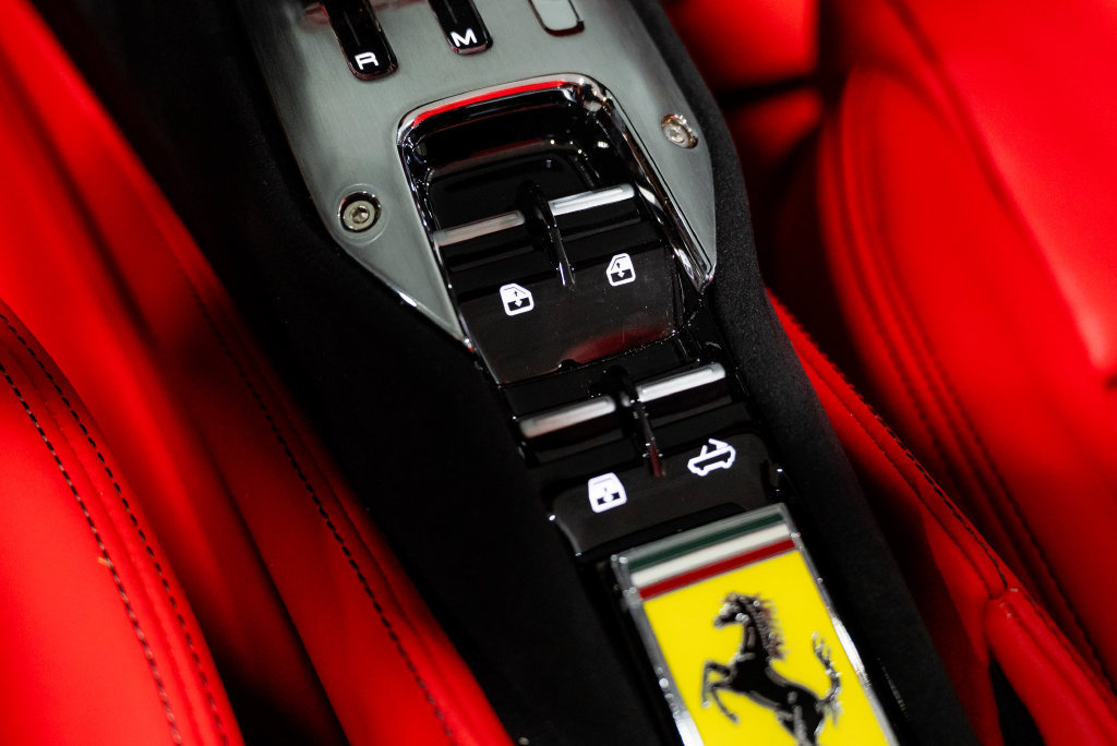 Used 2024 Ferrari SF90 Spider AWD/4WD image 67