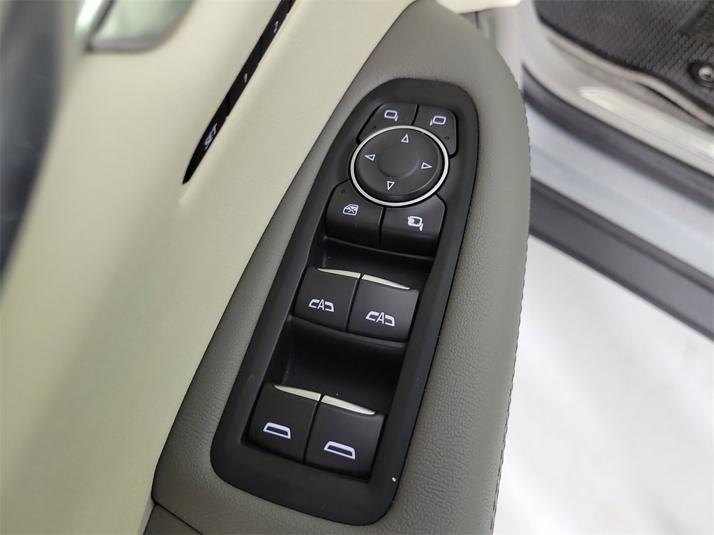 Certified 2023 Cadillac XT5 Premium Luxury w/ Technology Package image 20