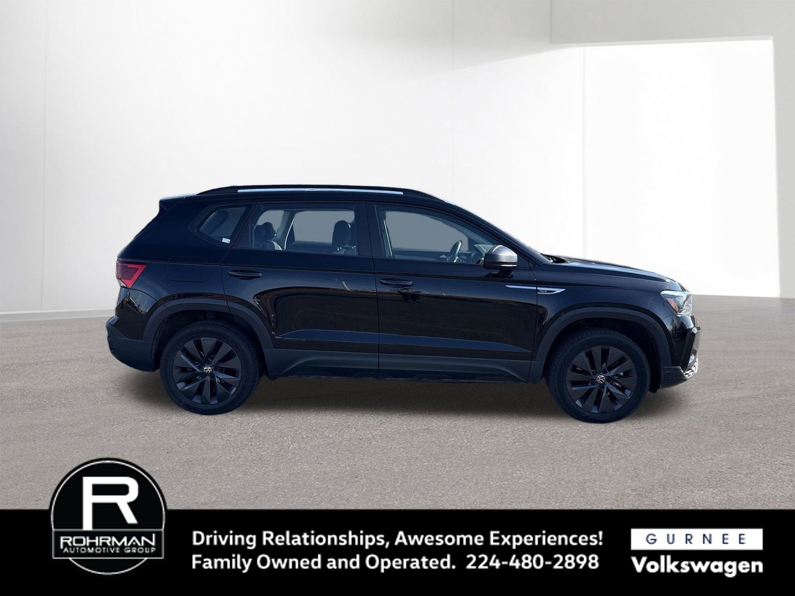 Used 2022 Volkswagen Taos S image 10