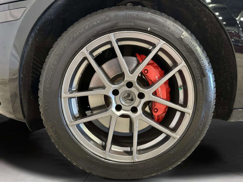 Used 2015 Porsche Macan Turbo AWD/4WD image 29