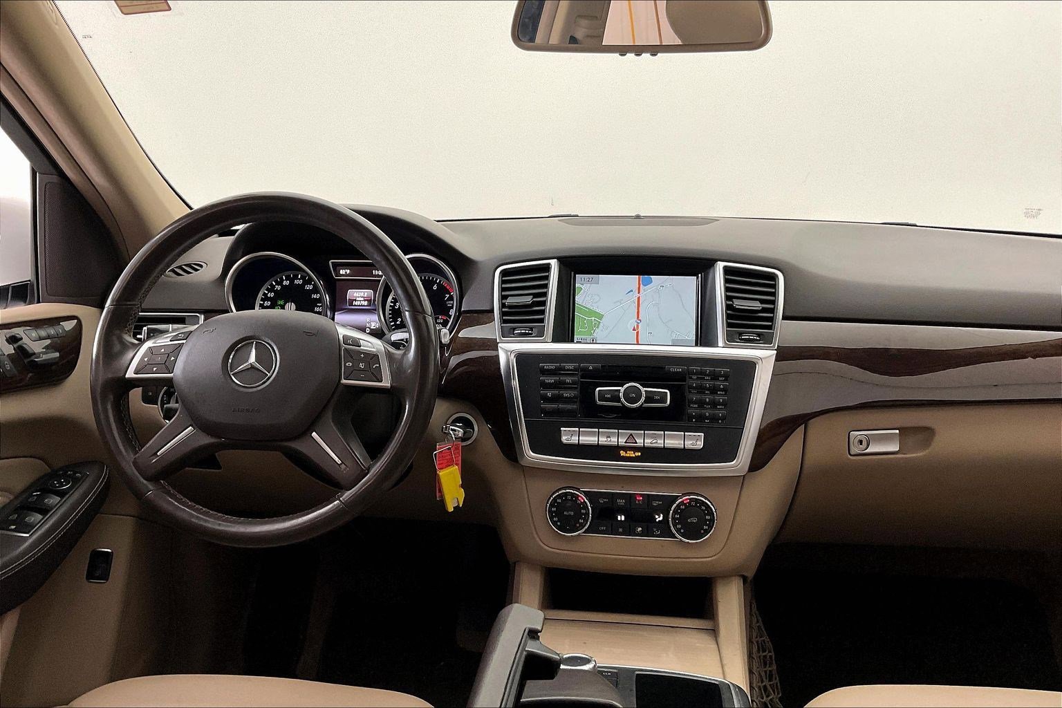 Used 2015 Mercedes-Benz ML 350 4MATIC image 4