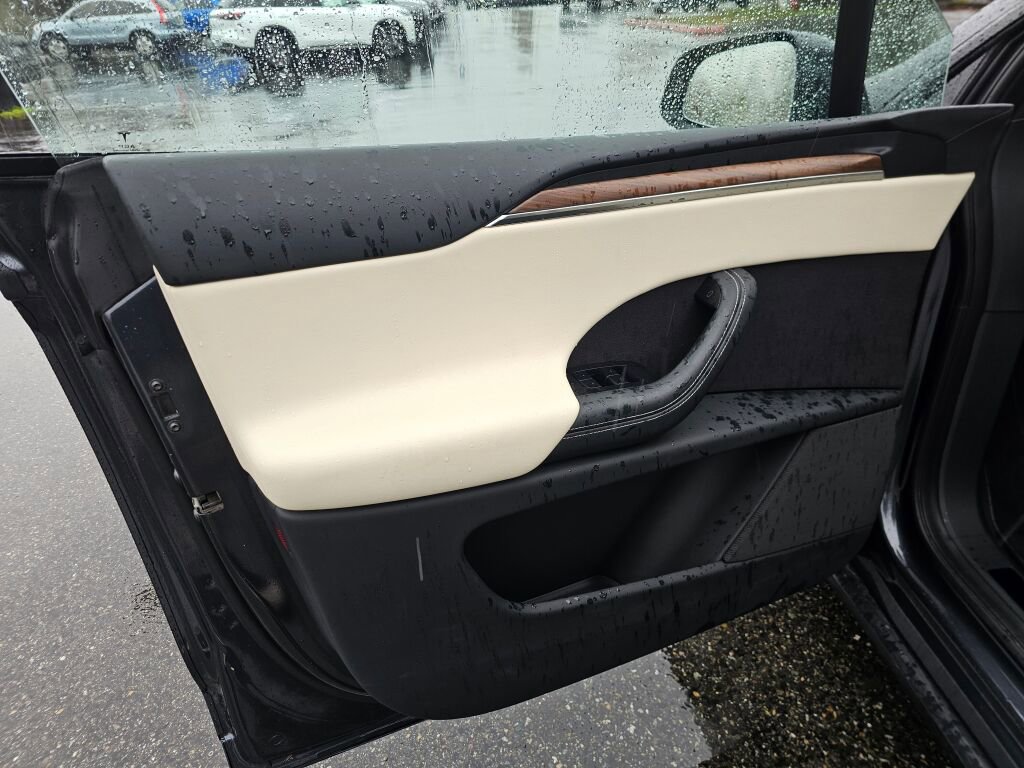 Used 2024 Tesla Model X Long Range image 23