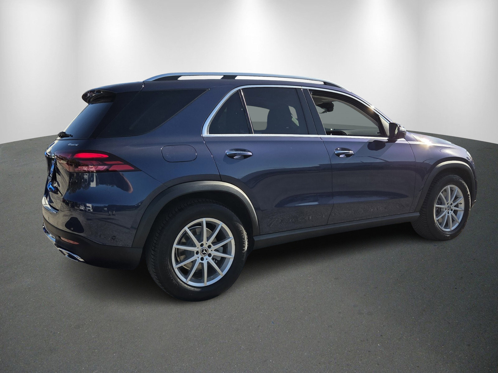 Used 2025 Mercedes-Benz GLE 350 4MATIC image 7