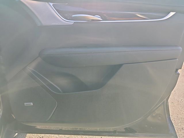 Used 2025 Cadillac XT5 Premium Luxury image 23