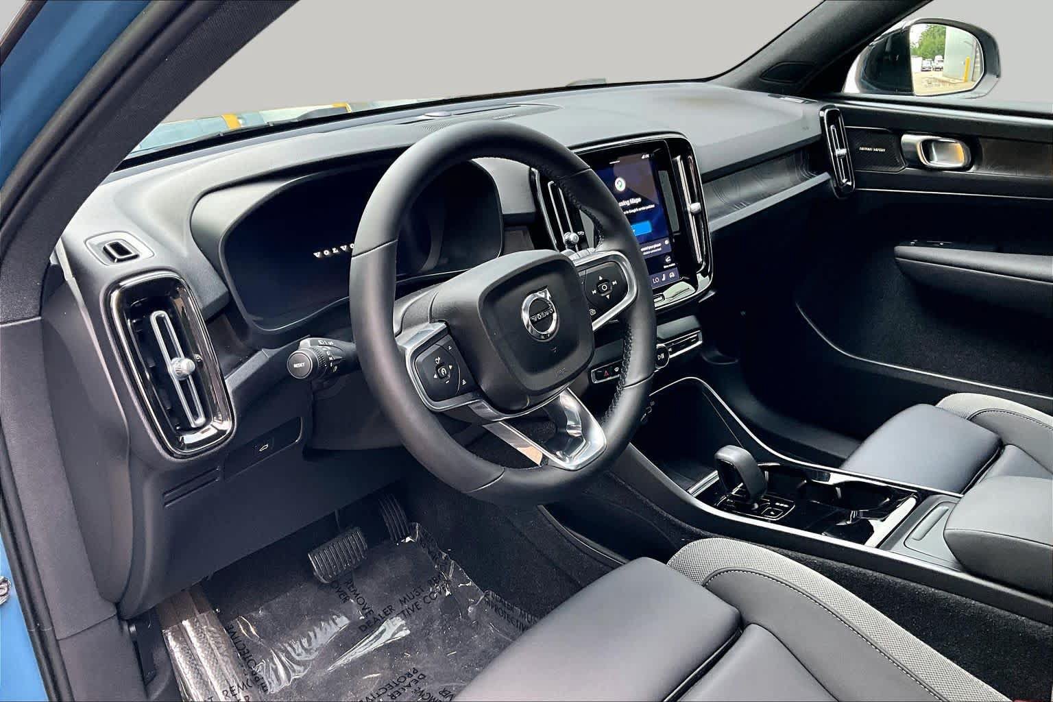 Certified 2023 Volvo XC40 Recharge Ultimate w/ Protection Package Premier AWD/4WD image 16