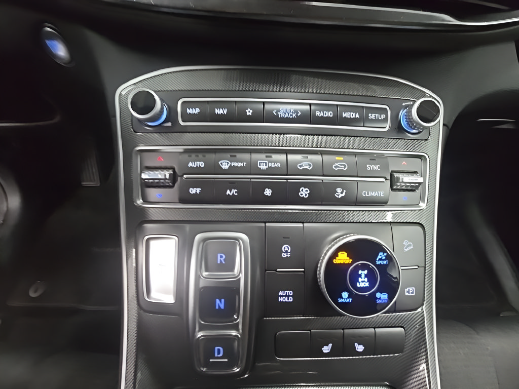 Certified 2023 Hyundai Santa Fe SEL AWD/4WD image 36
