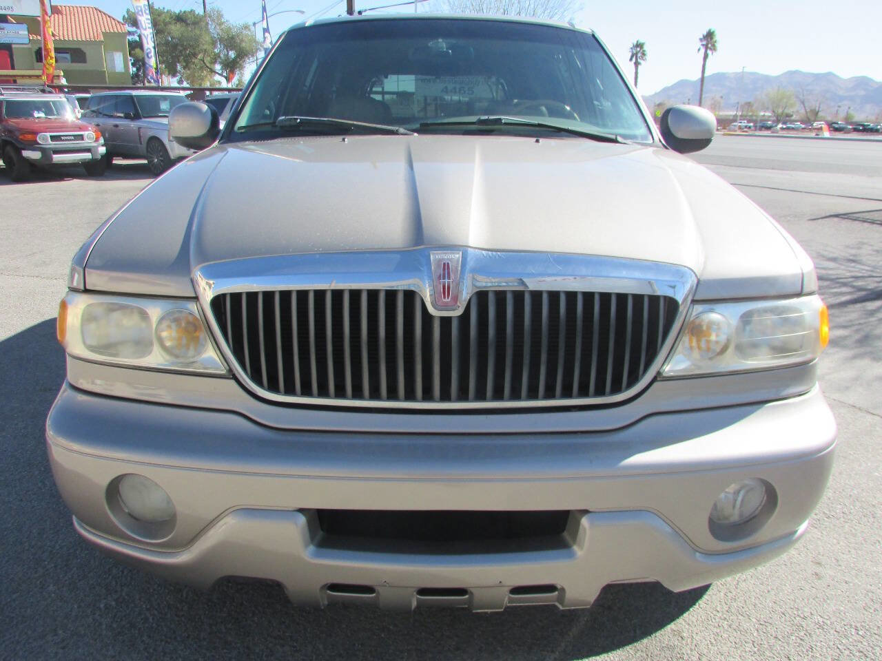 Used 2000 Lincoln Navigator 2WD image 7