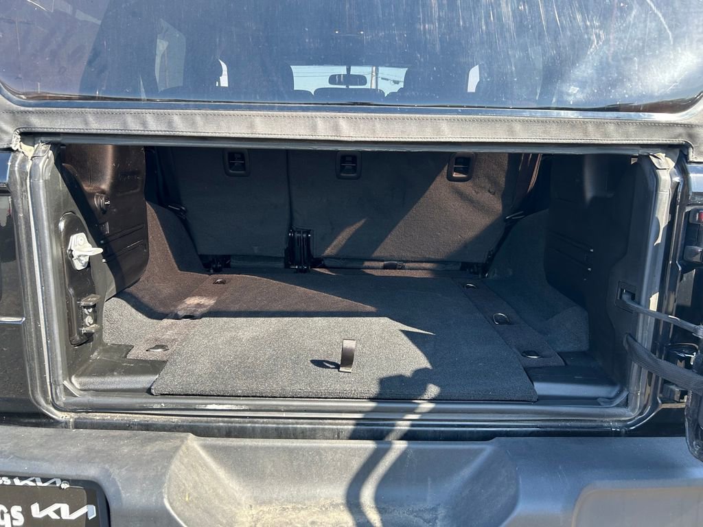 Used 2023 Jeep Wrangler Unlimited Sport AWD/4WD image 24