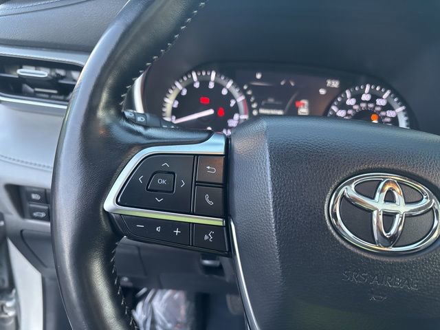 Used 2020 Toyota Highlander Platinum AWD/4WD image 19
