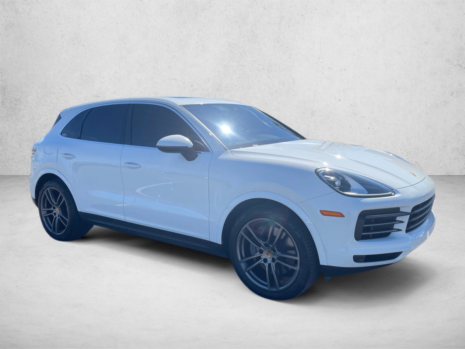 Used 2019 Porsche Cayenne S AWD/4WD image 3