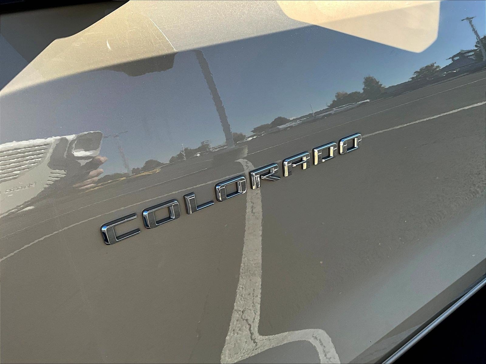 Used 2023 Chevrolet Colorado Trail Boss w/ Technology Package AWD/4WD image 32
