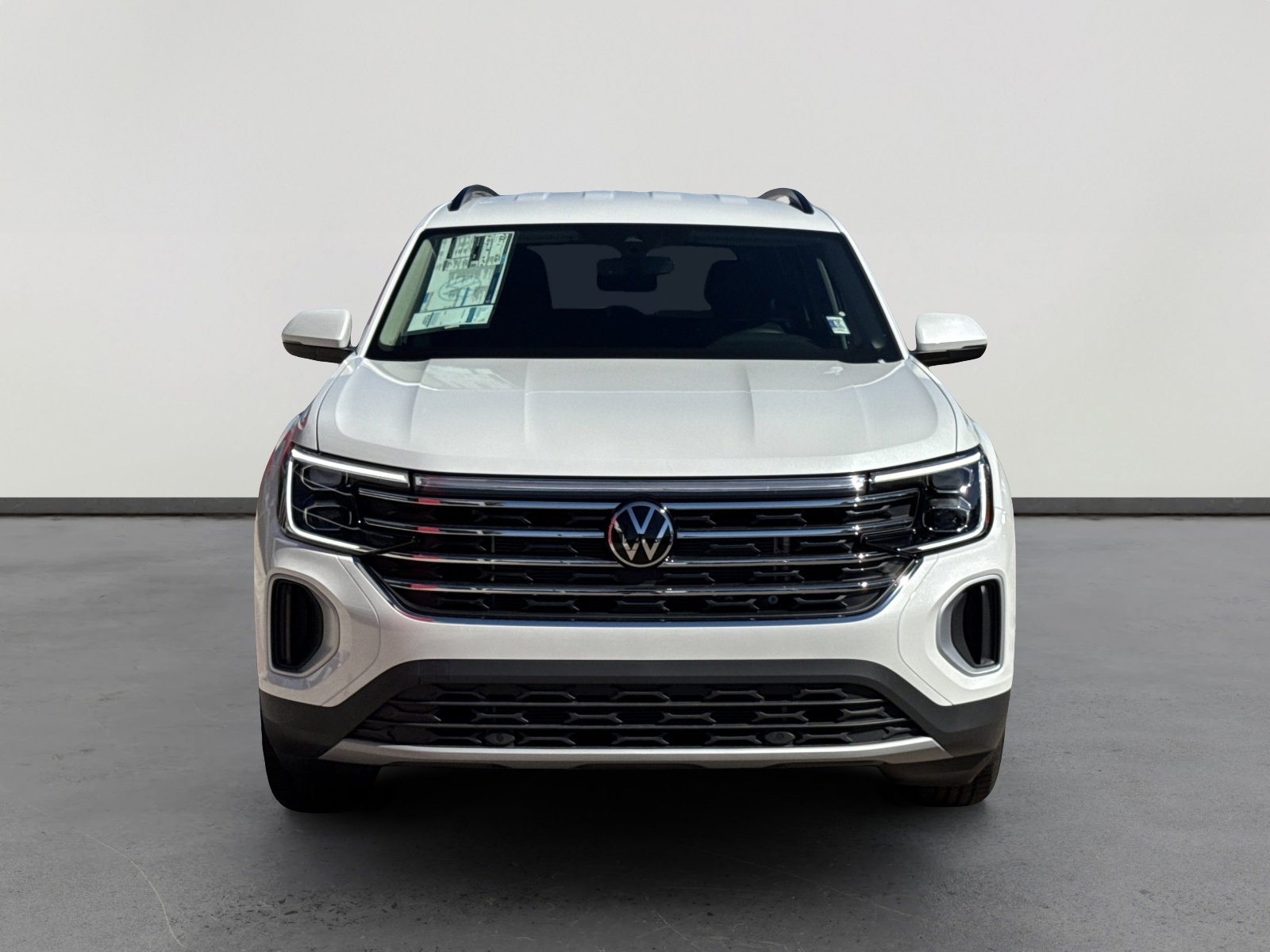 New 2026 Volkswagen Atlas SE image 2