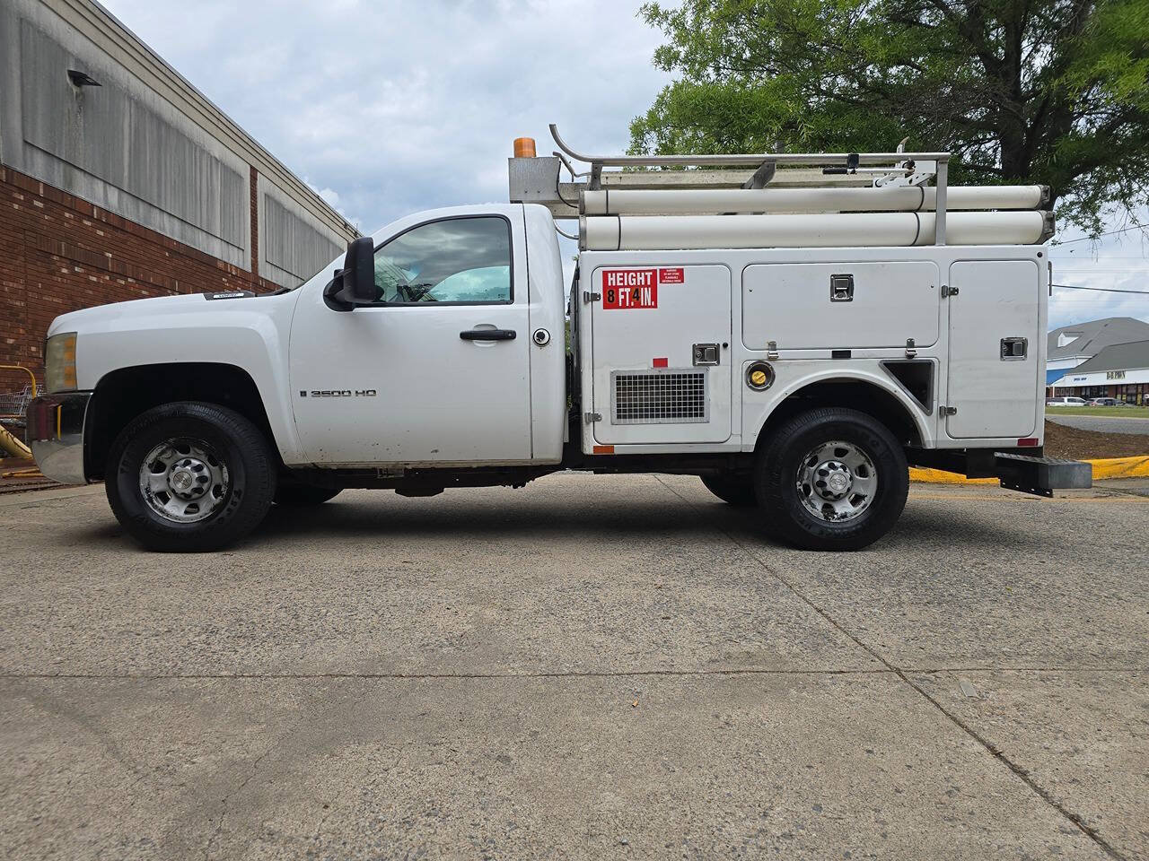 Used 2008 Chevrolet Silverado 3500 W/T RWD image 4