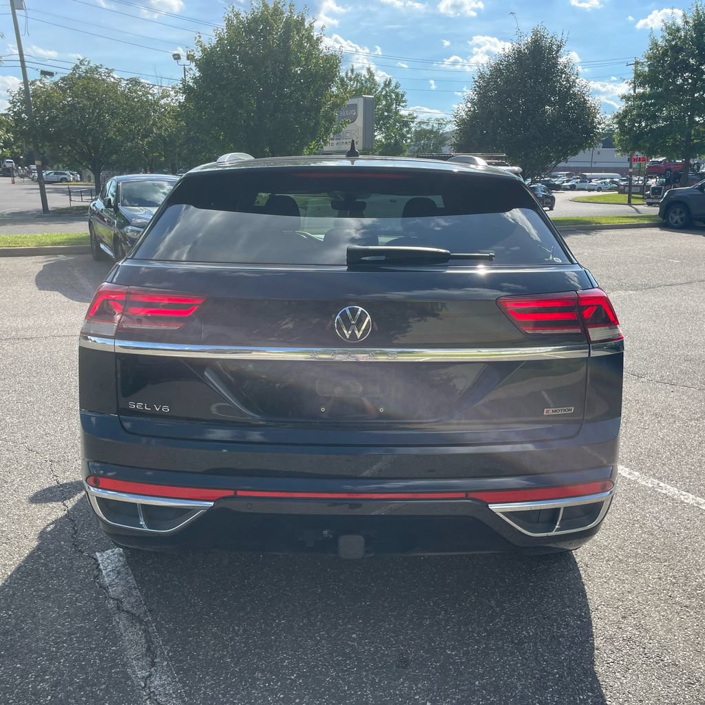 Used 2022 Volkswagen Atlas Cross Sport SEL R-Line AWD/4WD image 5