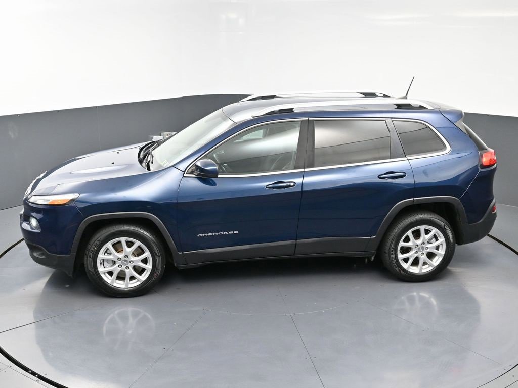 Used 2018 Jeep Cherokee Latitude Plus image 45
